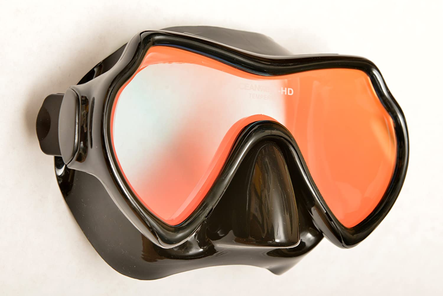 12 Best Scuba Masks of 2024 [30 Reviewed]