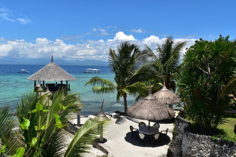 Dolphin House Resort White Beach 景觀