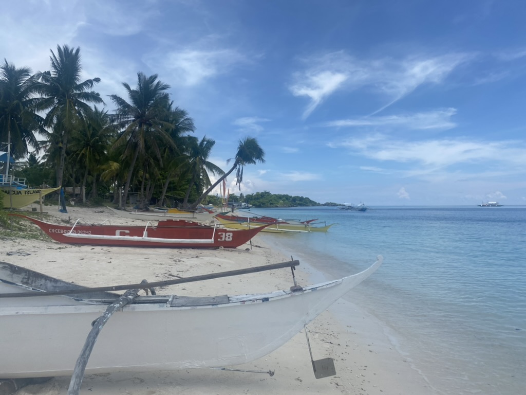 One of the many white sand beaches of Malapascua