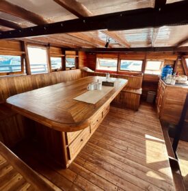 Dining area on the akomo isseki liveaboard