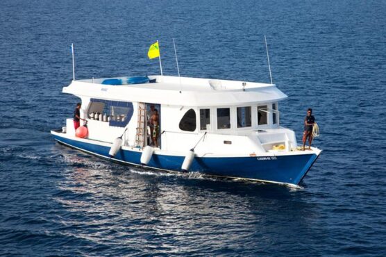 conte-max-liveaboard-maldives-dhoniw857h570crwidth857crheight570