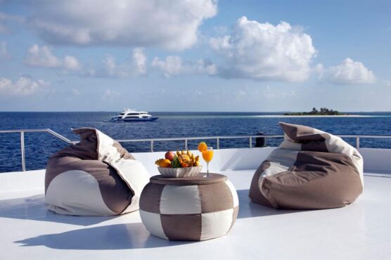 conte-max-liveaboard-maldives-sundeckw857h570crwidth857crheight570